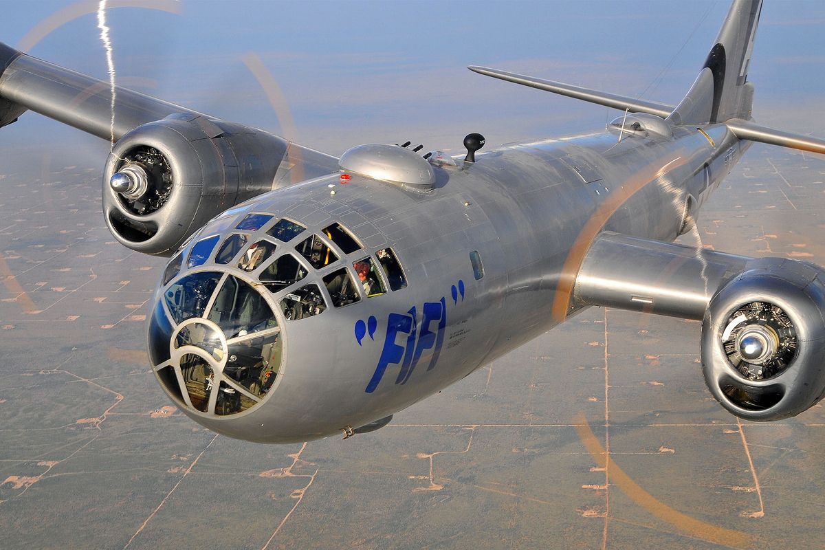 Watch What It Takes to Get This World War II Bomber In Action